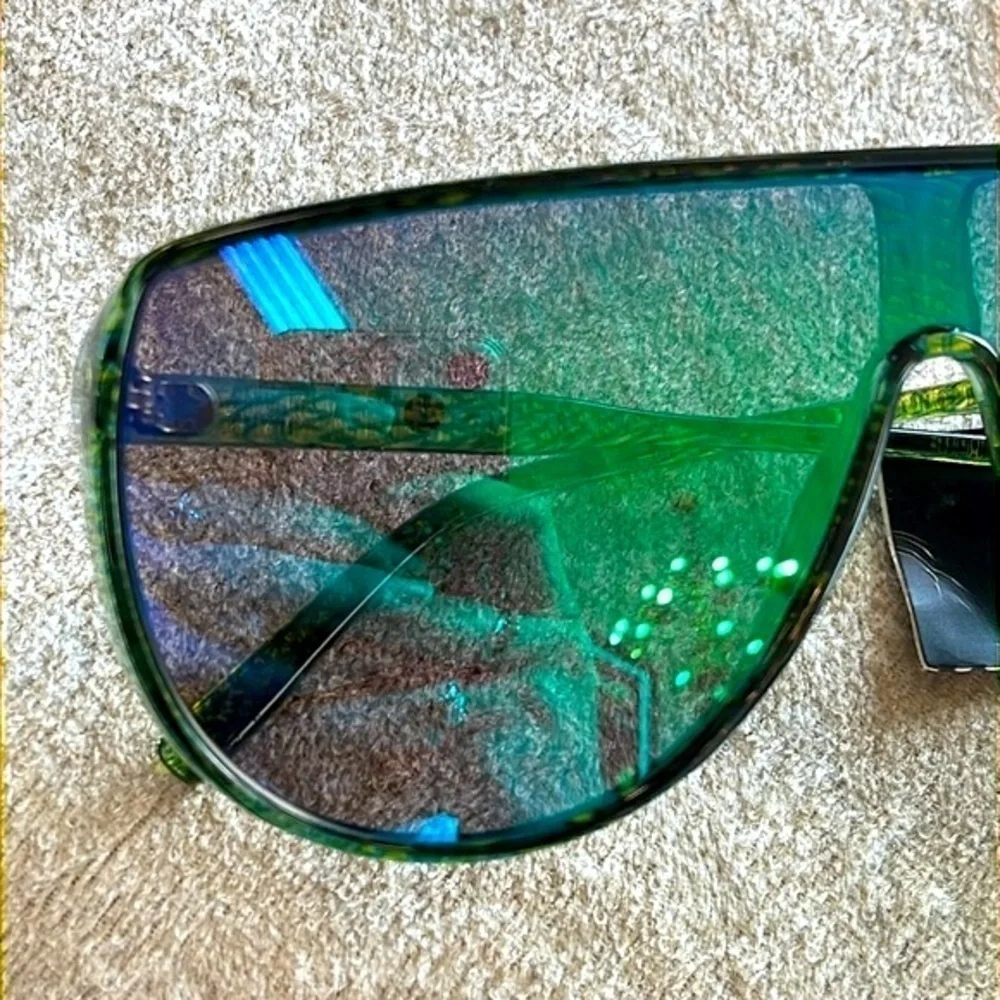 Brand New True Religion Mirrored Shield Aviator Sunglasses Green Frame